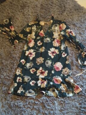 Peach Love California Dark Green Floral Shift Dress with Pink & Cream Blooms